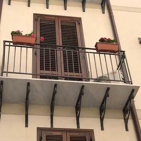 Reginella B&B Palermo Exteriör bild